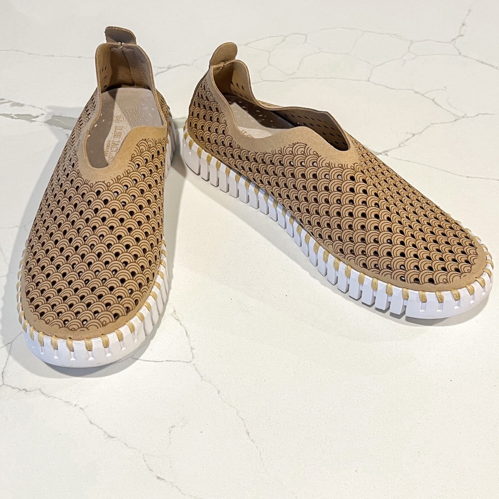 Ilse Jacobsen Tulip Latte Brown Tan Slip On Sneakers Womens Sz EU 36 US 5.5 - 6